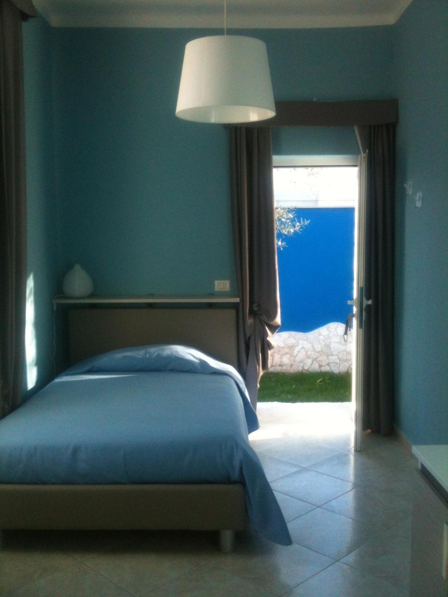 Bed And Breakfast Fly Bari Bilik gambar